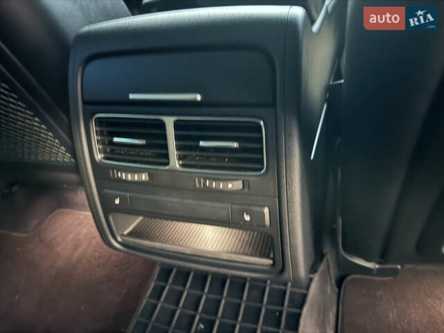 Серый Фольксваген Туарег, объемом двигателя 3 л и пробегом 123 тыс. км за 33333 $, фото 32 на Automoto.ua