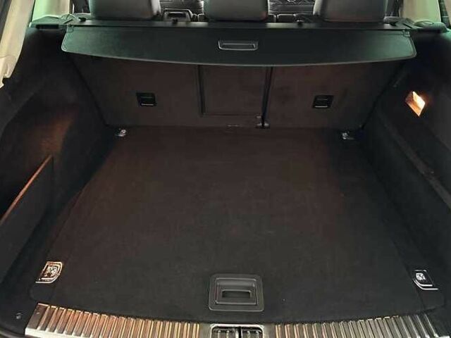 Серый Фольксваген Туарег, объемом двигателя 3 л и пробегом 130 тыс. км за 24000 $, фото 19 на Automoto.ua