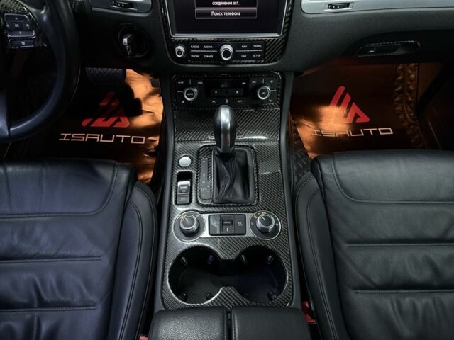 Серый Фольксваген Туарег, объемом двигателя 3 л и пробегом 162 тыс. км за 760 $, фото 22 на Automoto.ua