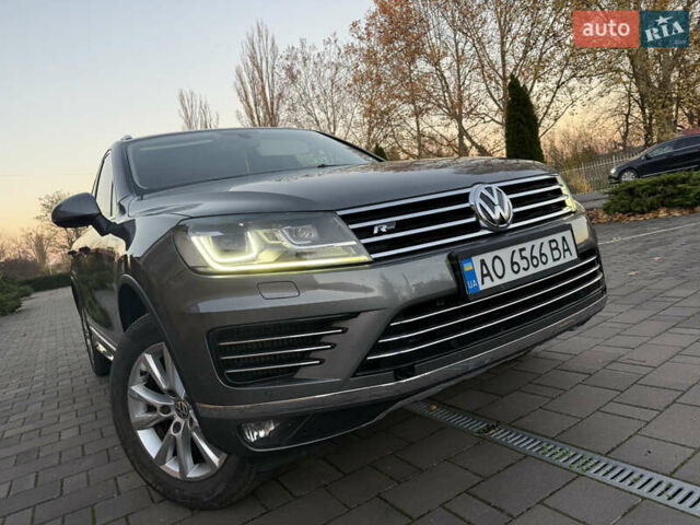 Серый Фольксваген Туарег, объемом двигателя 2.97 л и пробегом 139 тыс. км за 33900 $, фото 13 на Automoto.ua