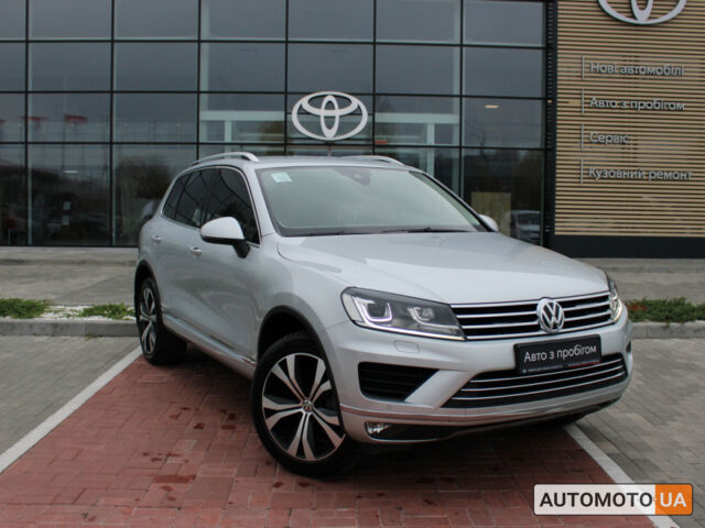 Сірий Фольксваген Туарег, об'ємом двигуна 3 л та пробігом 171 тис. км за 28900 $, фото 1 на Automoto.ua