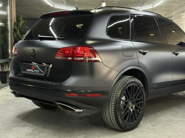 Серый Фольксваген Туарег, объемом двигателя 3 л и пробегом 162 тыс. км за 760 $, фото 11 на Automoto.ua