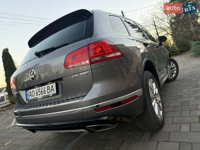 Серый Фольксваген Туарег, объемом двигателя 2.97 л и пробегом 139 тыс. км за 33900 $, фото 21 на Automoto.ua