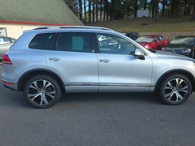 Сірий Фольксваген Туарег, об'ємом двигуна 0 л та пробігом 82 тис. км за 14000 $, фото 3 на Automoto.ua