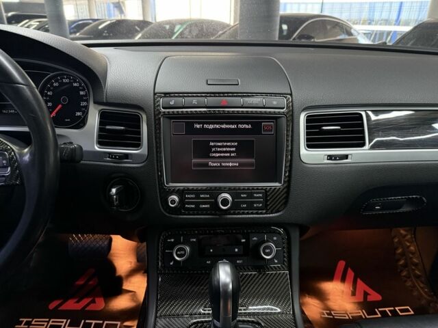 Серый Фольксваген Туарег, объемом двигателя 3 л и пробегом 162 тыс. км за 760 $, фото 21 на Automoto.ua