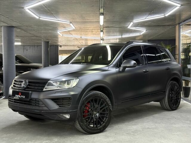 Серый Фольксваген Туарег, объемом двигателя 3 л и пробегом 162 тыс. км за 760 $, фото 6 на Automoto.ua