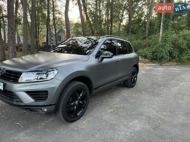 Серый Фольксваген Туарег, объемом двигателя 3 л и пробегом 123 тыс. км за 33333 $, фото 10 на Automoto.ua