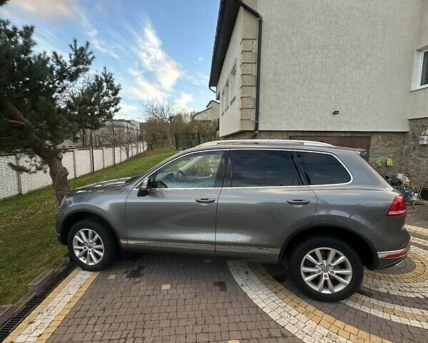 Сірий Фольксваген Туарег, об'ємом двигуна 3 л та пробігом 198 тис. км за 30500 $, фото 10 на Automoto.ua