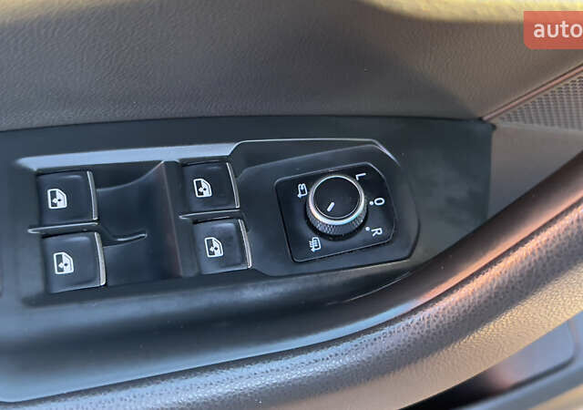 Серый Фольксваген Туарег, объемом двигателя 2.97 л и пробегом 163 тыс. км за 43800 $, фото 42 на Automoto.ua