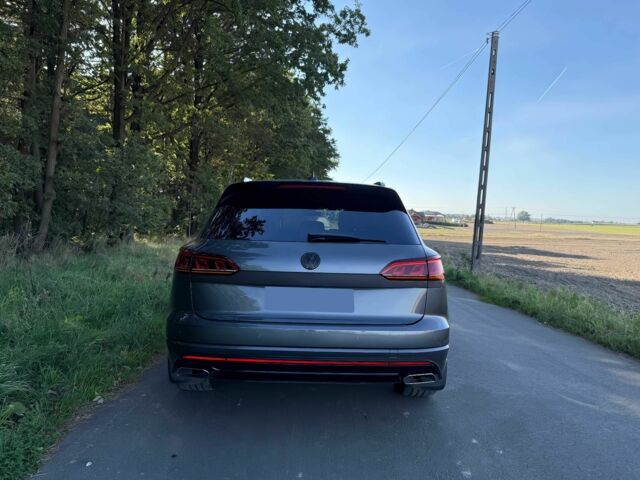 Серый Фольксваген Туарег, объемом двигателя 3 л и пробегом 32 тыс. км за 21600 $, фото 5 на Automoto.ua