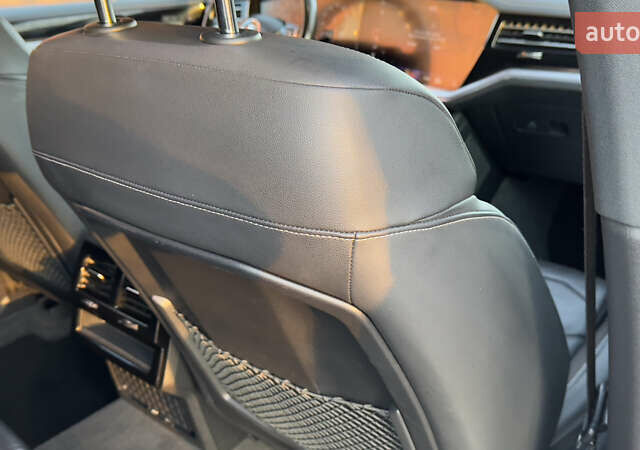 Серый Фольксваген Туарег, объемом двигателя 2.97 л и пробегом 163 тыс. км за 43800 $, фото 63 на Automoto.ua