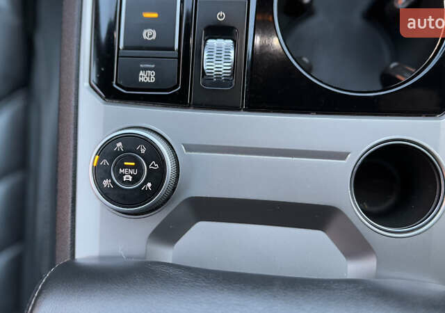 Серый Фольксваген Туарег, объемом двигателя 2.97 л и пробегом 163 тыс. км за 43800 $, фото 79 на Automoto.ua