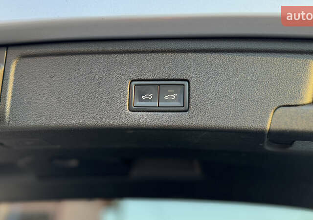 Серый Фольксваген Туарег, объемом двигателя 2.97 л и пробегом 163 тыс. км за 43800 $, фото 54 на Automoto.ua