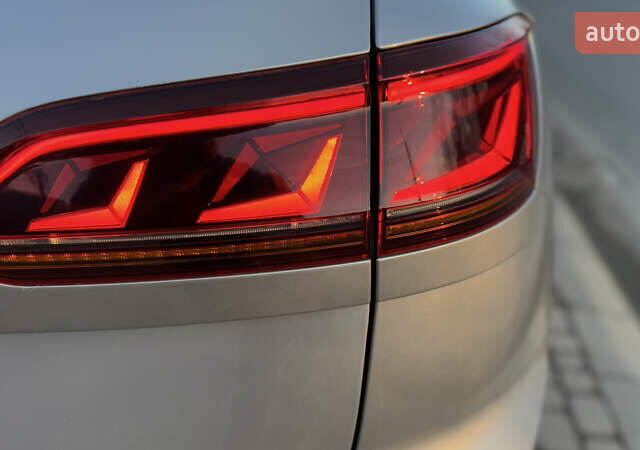 Серый Фольксваген Туарег, объемом двигателя 2.97 л и пробегом 163 тыс. км за 43800 $, фото 58 на Automoto.ua