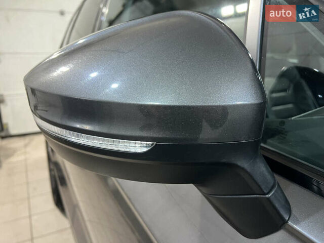 Серый Фольксваген Туарег, объемом двигателя 2.97 л и пробегом 225 тыс. км за 43900 $, фото 15 на Automoto.ua