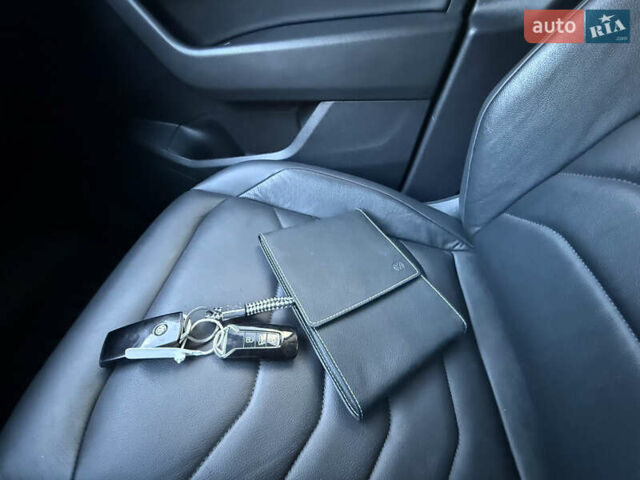 Серый Фольксваген Туарег, объемом двигателя 3 л и пробегом 106 тыс. км за 44700 $, фото 7 на Automoto.ua