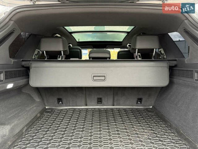 Серый Фольксваген Туарег, объемом двигателя 3 л и пробегом 109 тыс. км за 39700 $, фото 49 на Automoto.ua