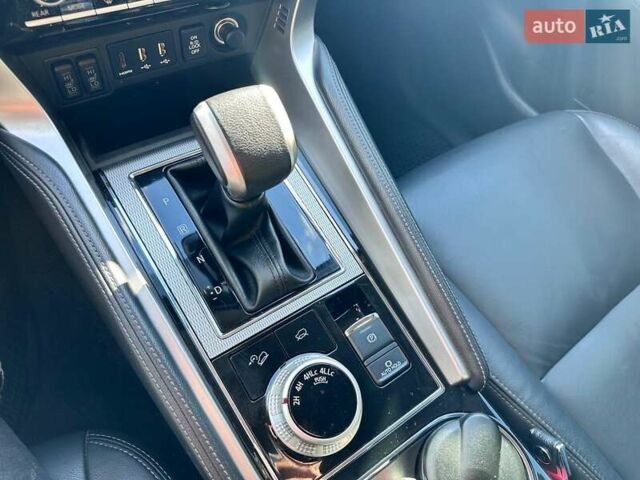 Серый Фольксваген Туарег, объемом двигателя 2.99 л и пробегом 69 тыс. км за 44999 $, фото 33 на Automoto.ua