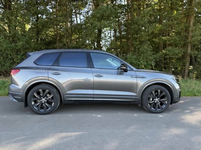 Серый Фольксваген Туарег, объемом двигателя 3 л и пробегом 32 тыс. км за 21600 $, фото 7 на Automoto.ua