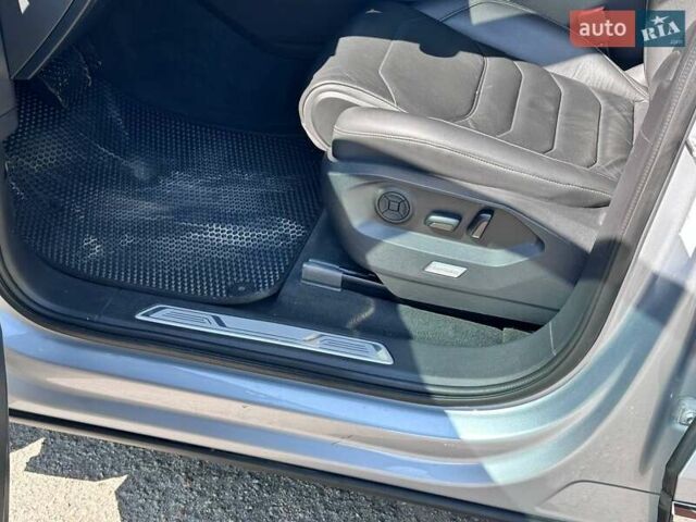 Серый Фольксваген Туарег, объемом двигателя 2.99 л и пробегом 69 тыс. км за 44999 $, фото 25 на Automoto.ua