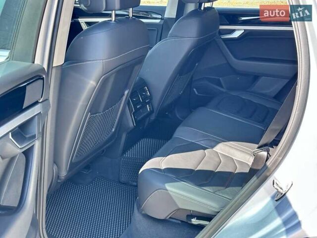 Серый Фольксваген Туарег, объемом двигателя 2.99 л и пробегом 69 тыс. км за 44999 $, фото 22 на Automoto.ua