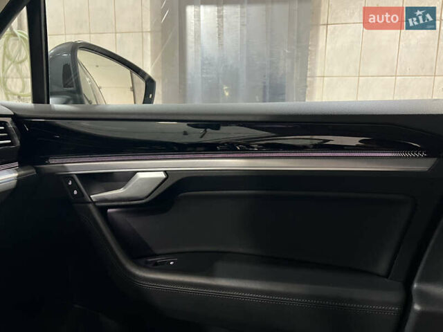 Серый Фольксваген Туарег, объемом двигателя 2.97 л и пробегом 225 тыс. км за 43900 $, фото 39 на Automoto.ua