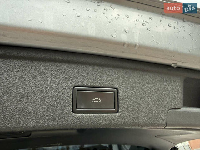 Серый Фольксваген Туарег, объемом двигателя 3 л и пробегом 109 тыс. км за 39700 $, фото 50 на Automoto.ua