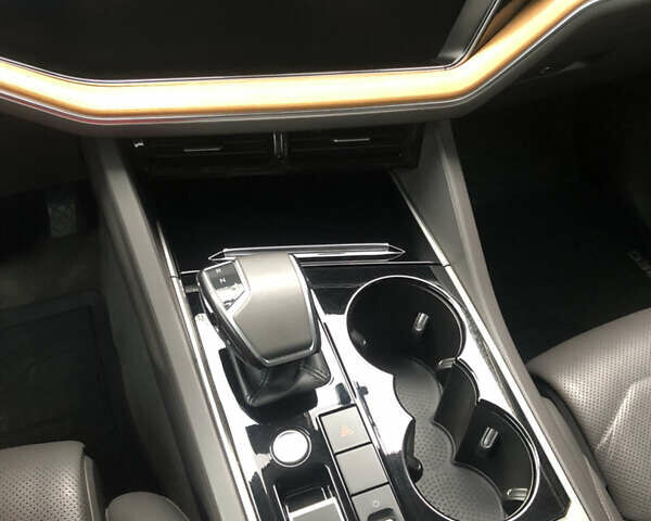 Сірий Фольксваген Туарег, об'ємом двигуна 2.97 л та пробігом 184 тис. км за 39500 $, фото 45 на Automoto.ua