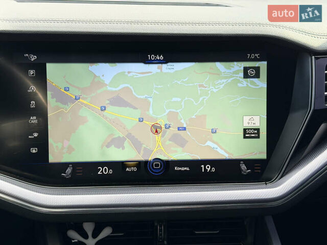 Серый Фольксваген Туарег, объемом двигателя 3 л и пробегом 110 тыс. км за 39900 $, фото 10 на Automoto.ua