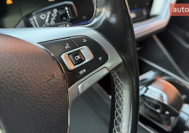 Серый Фольксваген Туарег, объемом двигателя 2.97 л и пробегом 163 тыс. км за 43800 $, фото 88 на Automoto.ua