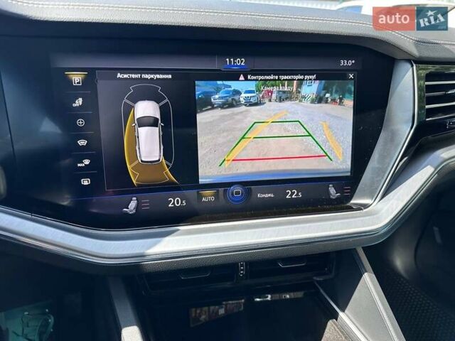 Серый Фольксваген Туарег, объемом двигателя 2.99 л и пробегом 69 тыс. км за 44999 $, фото 9 на Automoto.ua