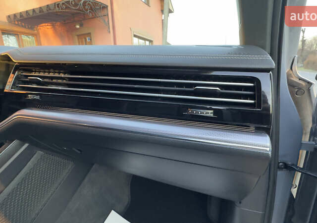 Серый Фольксваген Туарег, объемом двигателя 2.97 л и пробегом 163 тыс. км за 43800 $, фото 74 на Automoto.ua