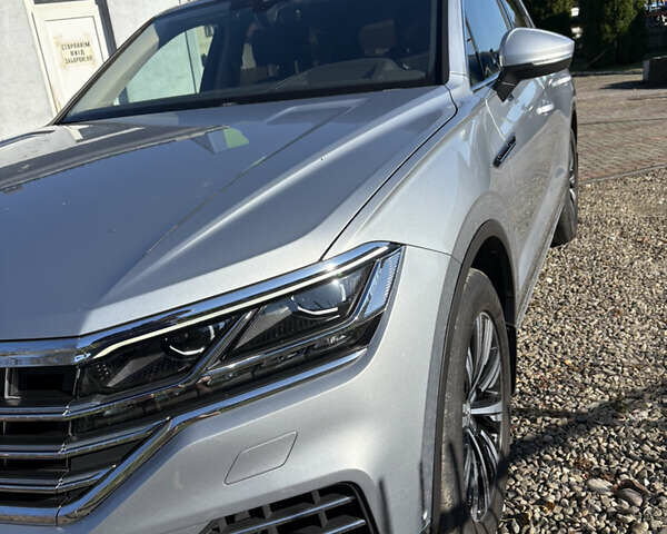 Сірий Фольксваген Туарег, об'ємом двигуна 2.97 л та пробігом 184 тис. км за 39500 $, фото 32 на Automoto.ua