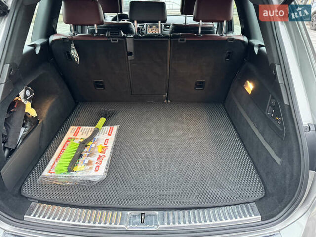 Серый Фольксваген Туарег, объемом двигателя 3 л и пробегом 228 тыс. км за 34900 $, фото 13 на Automoto.ua