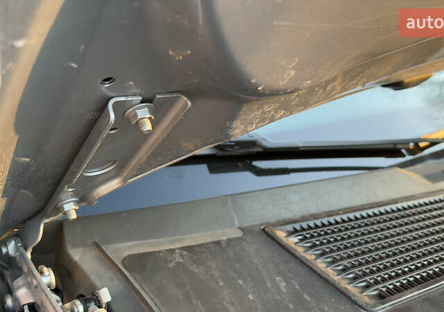 Серый Фольксваген Туарег, объемом двигателя 2.97 л и пробегом 163 тыс. км за 43800 $, фото 99 на Automoto.ua