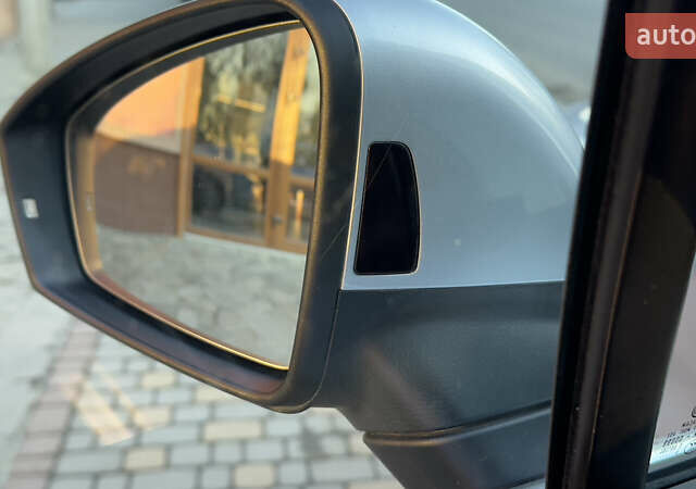 Серый Фольксваген Туарег, объемом двигателя 2.97 л и пробегом 163 тыс. км за 43800 $, фото 41 на Automoto.ua