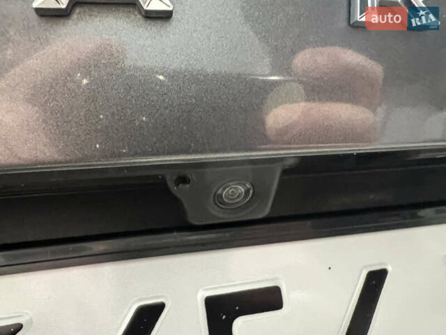 Серый Фольксваген Туарег, объемом двигателя 2.97 л и пробегом 225 тыс. км за 43900 $, фото 65 на Automoto.ua