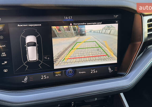 Серый Фольксваген Туарег, объемом двигателя 2.97 л и пробегом 163 тыс. км за 43800 $, фото 34 на Automoto.ua