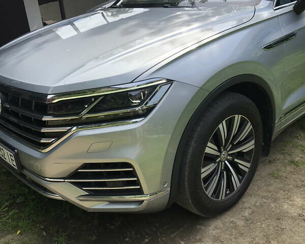 Сірий Фольксваген Туарег, об'ємом двигуна 2.97 л та пробігом 184 тис. км за 39500 $, фото 9 на Automoto.ua