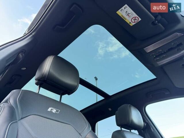 Серый Фольксваген Туарег, объемом двигателя 2.97 л и пробегом 139 тыс. км за 45900 $, фото 29 на Automoto.ua