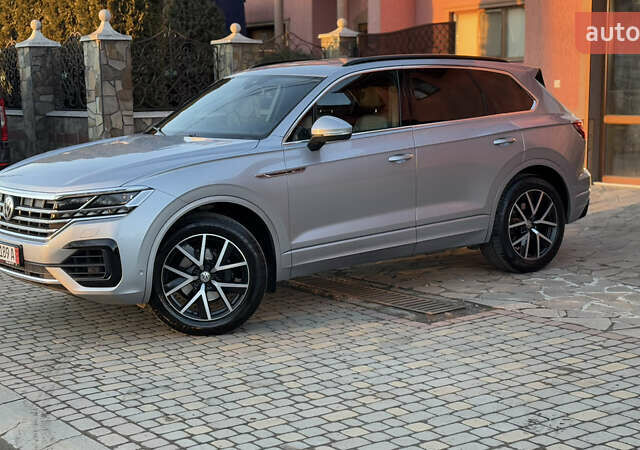 Серый Фольксваген Туарег, объемом двигателя 2.97 л и пробегом 163 тыс. км за 43800 $, фото 32 на Automoto.ua