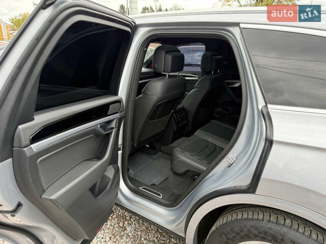 Серый Фольксваген Туарег, объемом двигателя 3 л и пробегом 109 тыс. км за 39700 $, фото 36 на Automoto.ua