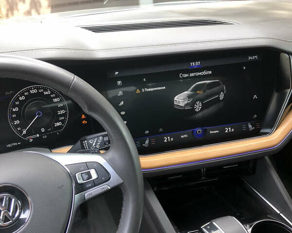 Сірий Фольксваген Туарег, об'ємом двигуна 2.97 л та пробігом 184 тис. км за 39500 $, фото 10 на Automoto.ua