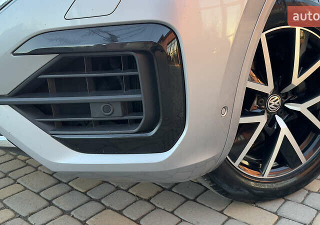 Серый Фольксваген Туарег, объемом двигателя 2.97 л и пробегом 163 тыс. км за 43800 $, фото 18 на Automoto.ua