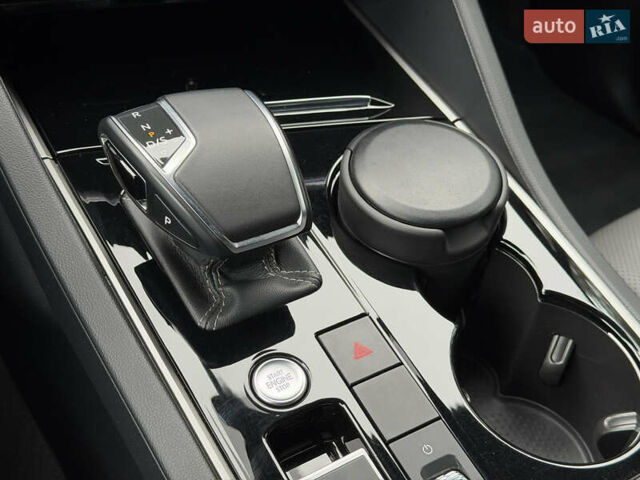 Сірий Фольксваген Туарег, об'ємом двигуна 3 л та пробігом 45 тис. км за 59999 $, фото 123 на Automoto.ua