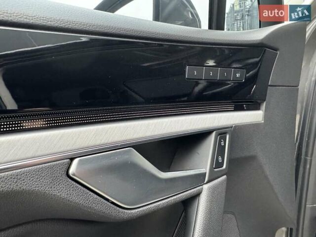 Серый Фольксваген Туарег, объемом двигателя 3 л и пробегом 246 тыс. км за 41750 $, фото 15 на Automoto.ua