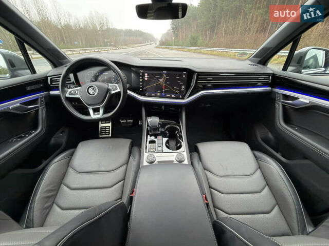 Сірий Фольксваген Туарег, об'ємом двигуна 3 л та пробігом 45 тис. км за 59999 $, фото 93 на Automoto.ua