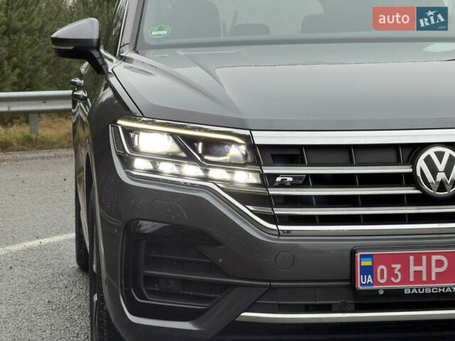 Сірий Фольксваген Туарег, об'ємом двигуна 3 л та пробігом 45 тис. км за 59999 $, фото 19 на Automoto.ua