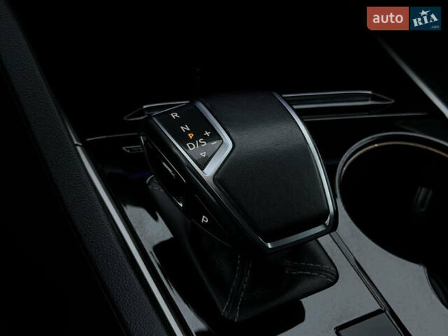 Сірий Фольксваген Туарег, об'ємом двигуна 3 л та пробігом 182 тис. км за 46000 $, фото 84 на Automoto.ua