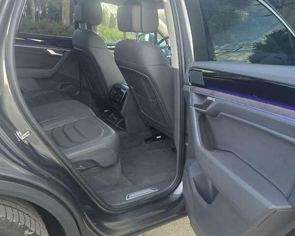 Сірий Фольксваген Туарег, об'ємом двигуна 2.97 л та пробігом 71 тис. км за 57900 $, фото 22 на Automoto.ua